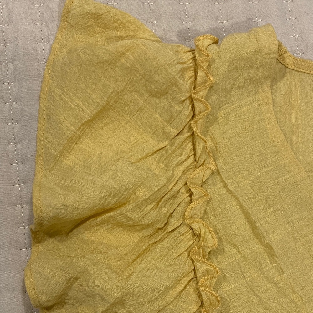 Glam Lemon Ruffled Blouse - Picture 3 of 6